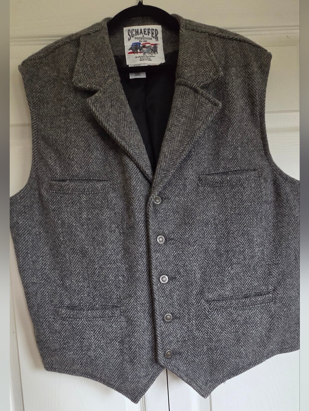 Schaefer Outfitter Men's Gray Herringbone Wool Vest